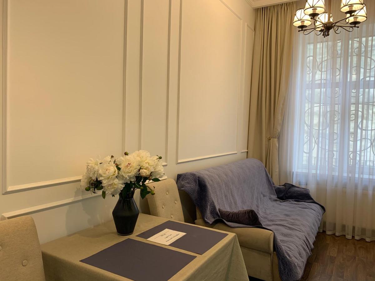 Lux Apartament На Левицького Λβιβ Εξωτερικό φωτογραφία
